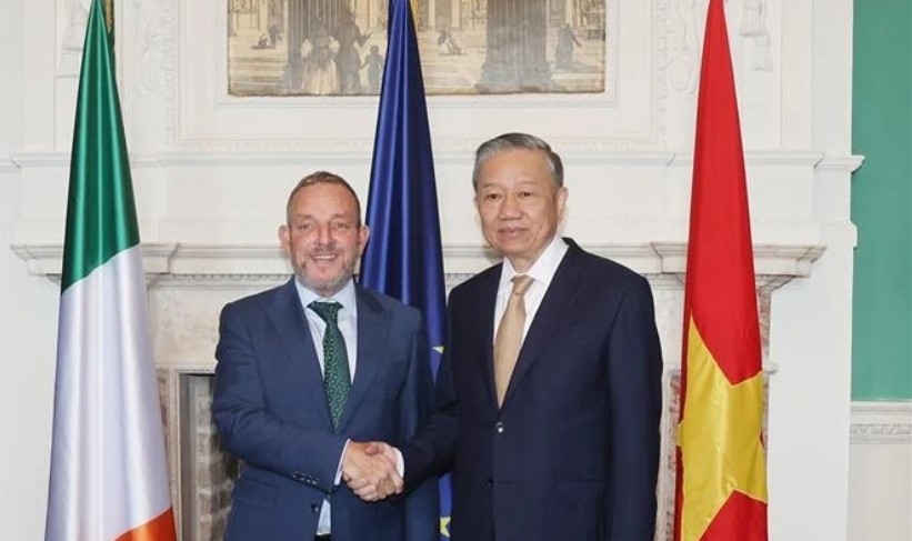 Vietnamese leader meets with high-ranking legislators of Ireland